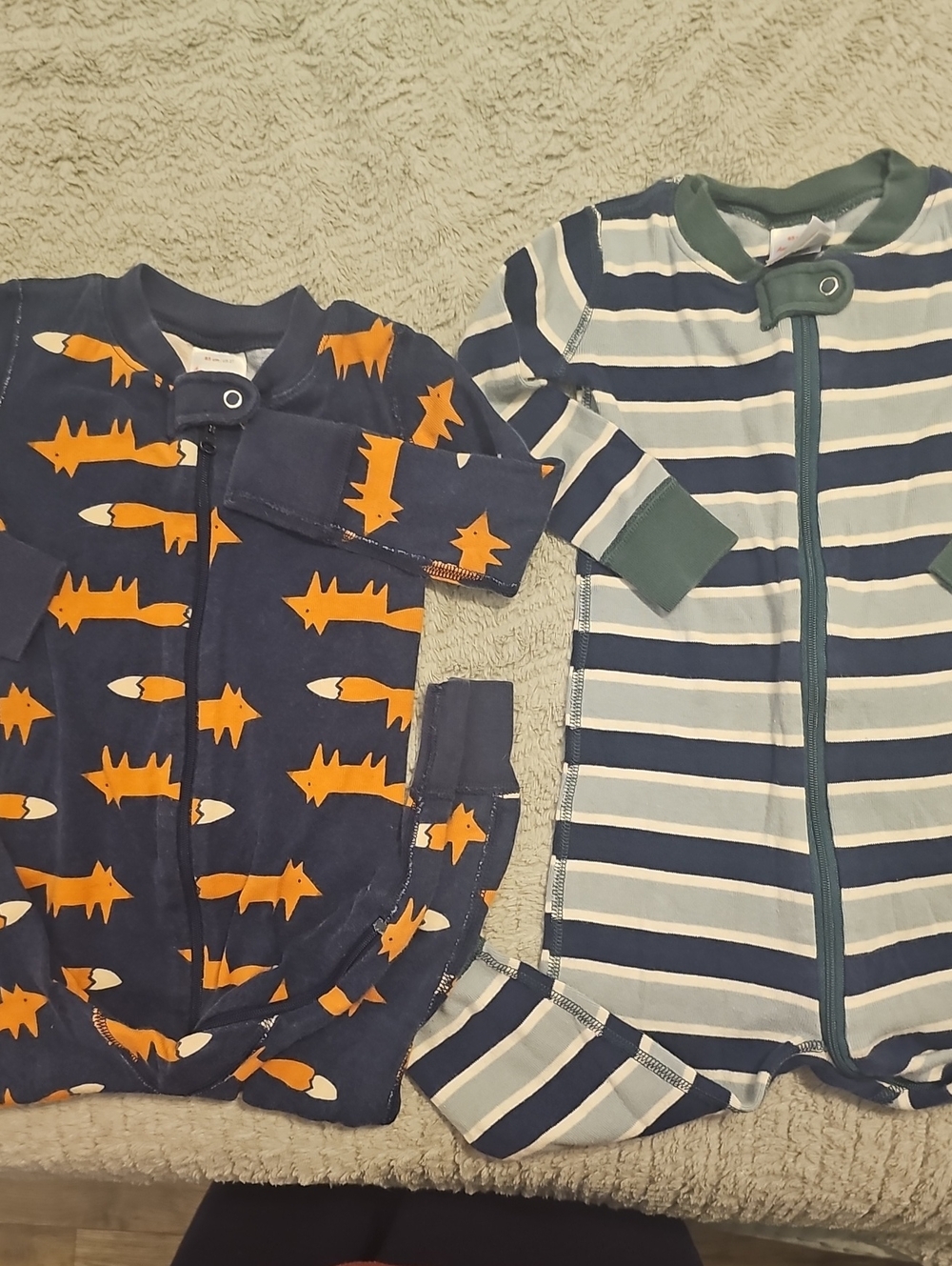 Hanna Andersson 2 Sleepers Navy Fox Print Blue Green Striped Pajama Sets 2t